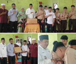 Salurkan Wakaf Al-Qur’an ke Siswa SMAN 1 Rengat, Kegiatan KWQ Dihadiri Wabup Indragiri Hulu